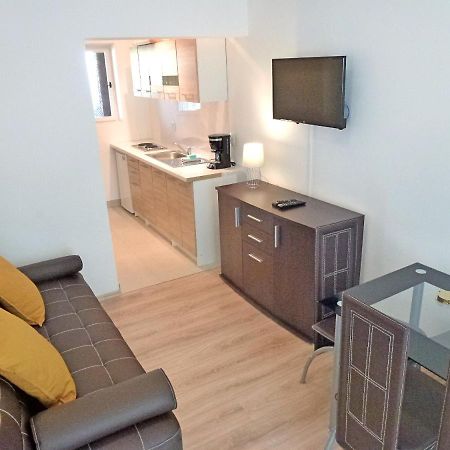 Apartment Ruza Njivice Exteriör bild